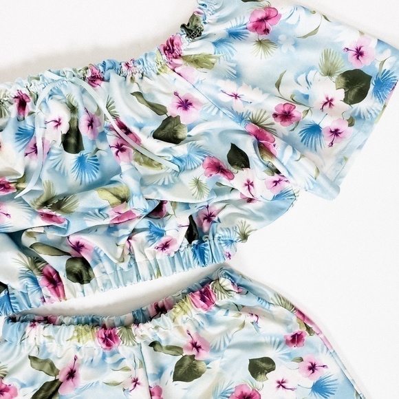 Floral Blouse & Short Set off the shoulder peasant top ultra high rise shorts - Picture 10 of 15